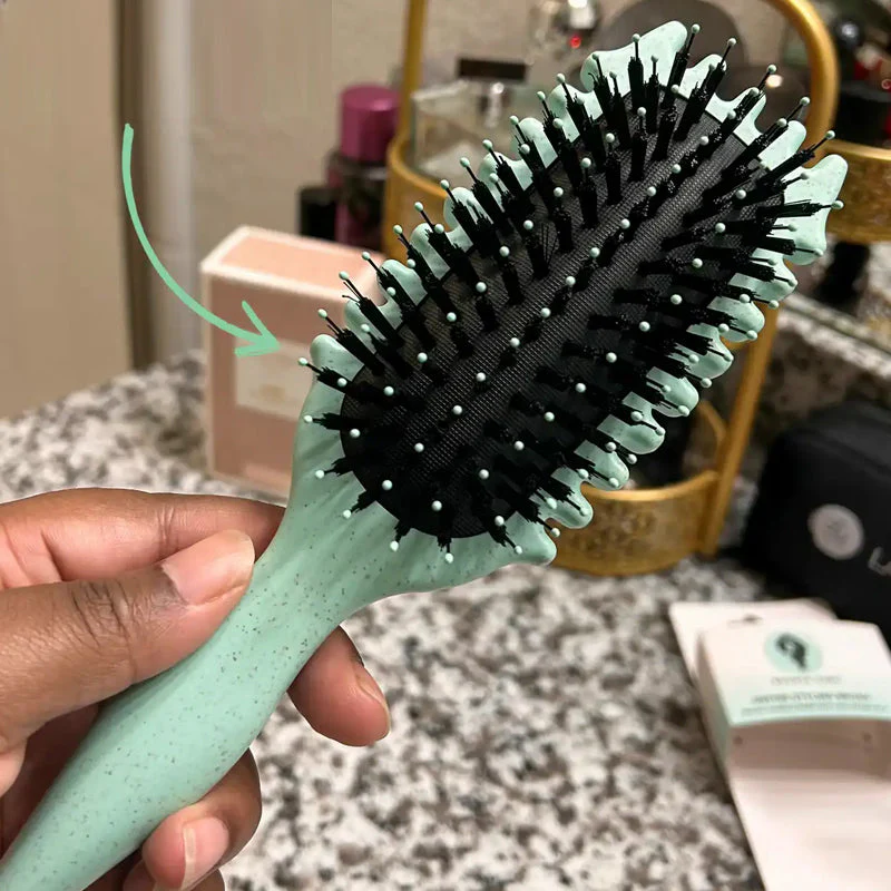 CurlDefine | Anti-Frizz Detangling Brush for Curly Hair - Image 4
