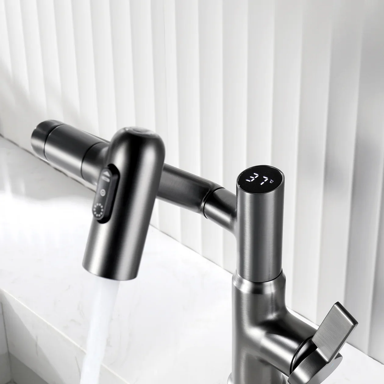 Digital Kitchen Faucet Temperature Display Control - Image 4